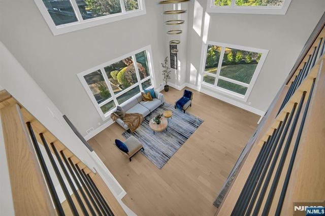 4 Drummond Terrace, Livingston, NJ 07039