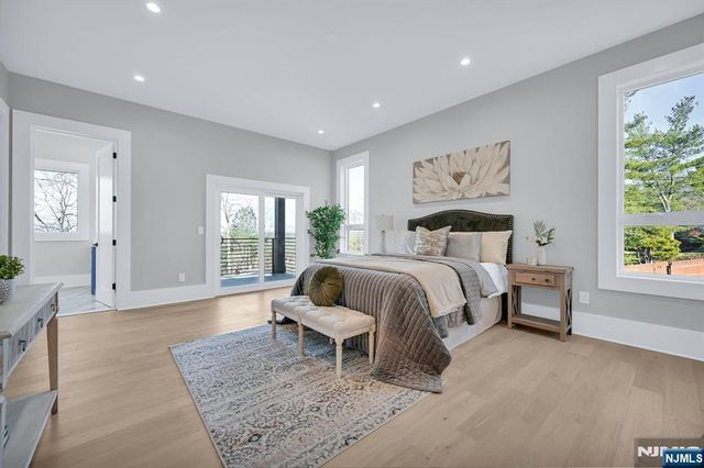 4 Drummond Terrace, Livingston, NJ 07039