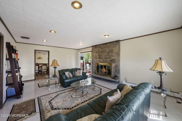 20 Copper Hill Road, Bridgewater, NJ 08807