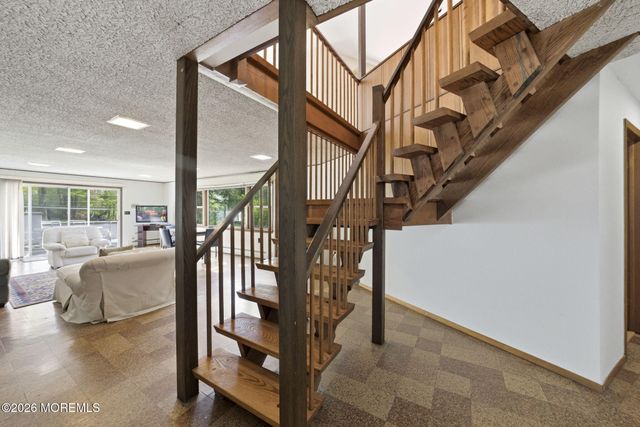 20 Copper Hill Road, Bridgewater, NJ 08807