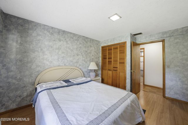 20 Copper Hill Road, Bridgewater, NJ 08807