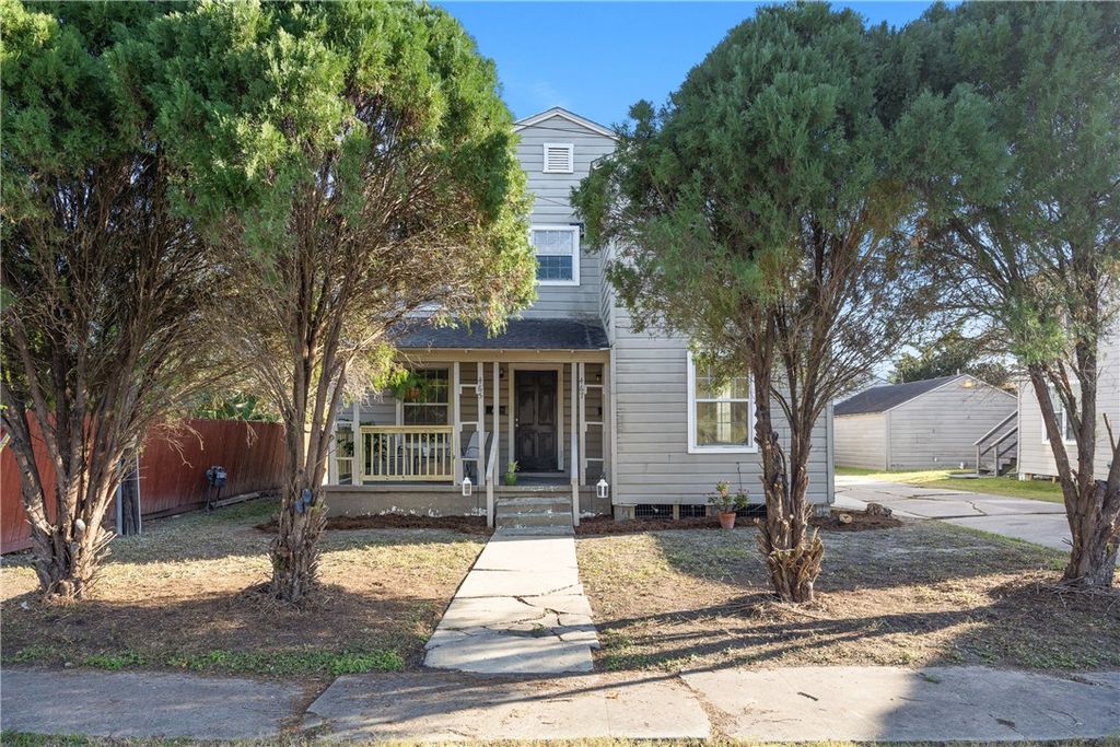 465 S TX St, Corpus Christi, TX 78404