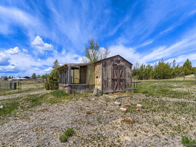8690 Lariat Loop, Elizabeth, CO 80107