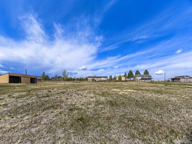 8690 Lariat Loop, Elizabeth, CO 80107