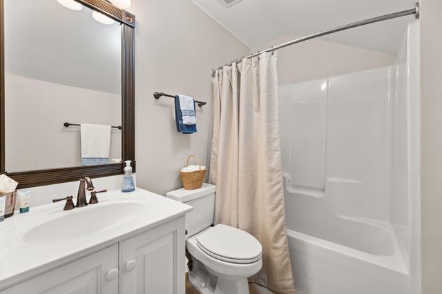 8574 Refuge Point Circle, North Charleston, SC 29420