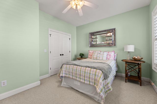 8574 Refuge Point Circle, North Charleston, SC 29420