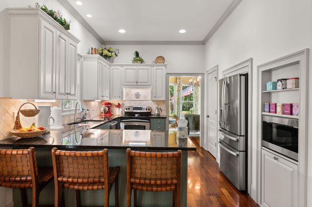8574 Refuge Point Circle, North Charleston, SC 29420