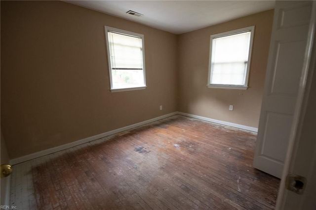 4000 Kilbride DR, Chesapeake, VA 23325