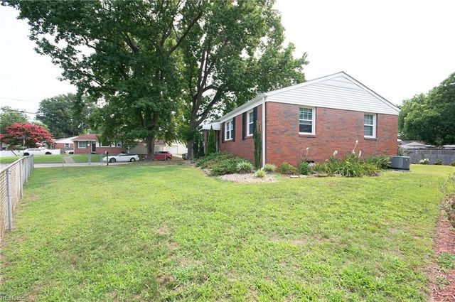 4000 Kilbride DR, Chesapeake, VA 23325