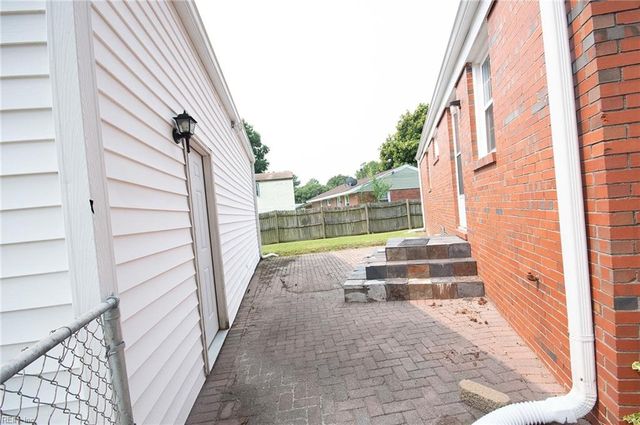 4000 Kilbride DR, Chesapeake, VA 23325