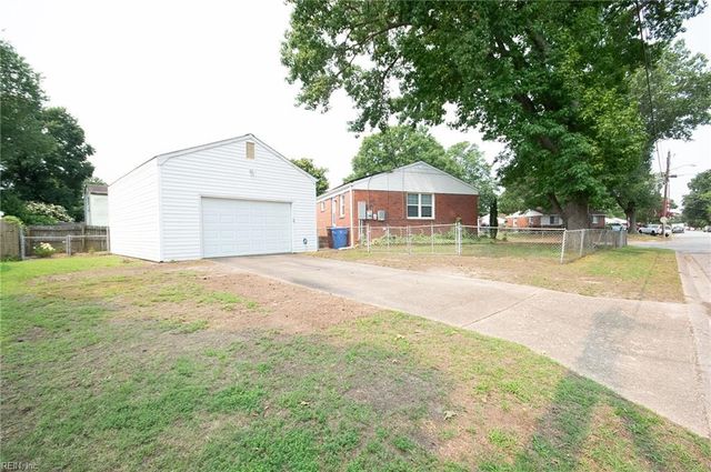 4000 Kilbride DR, Chesapeake, VA 23325