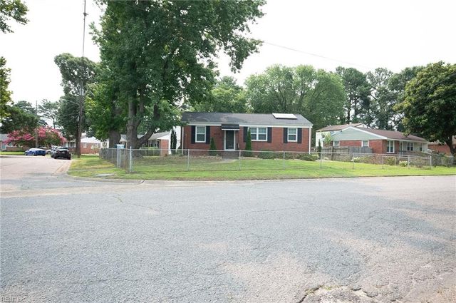 4000 Kilbride DR, Chesapeake, VA 23325