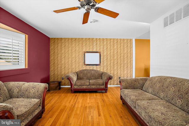 614 NOLBERRY DR, Glen Burnie, MD 21061