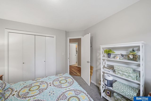 1601 Granada Lane, Lincoln, NE 68528