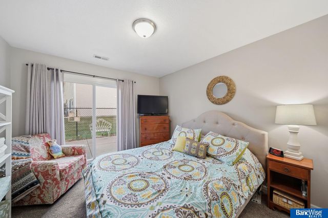 1601 Granada Lane, Lincoln, NE 68528