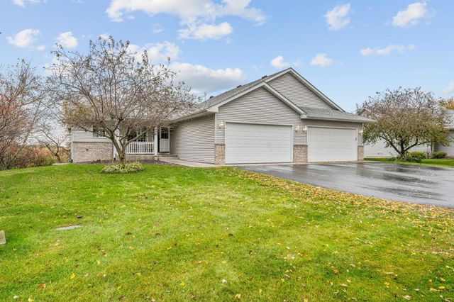 918 Shady Ridge Lane, Braham, MN 55006