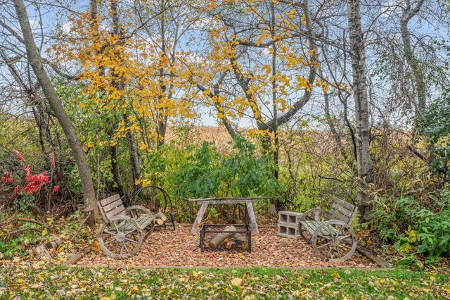 918 Shady Ridge Lane, Braham, MN 55006