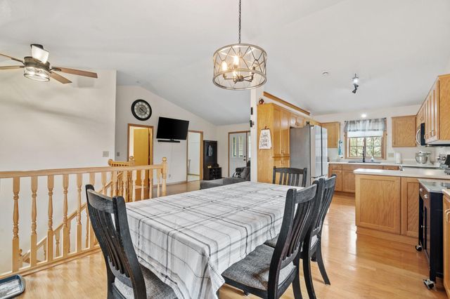 918 Shady Ridge Lane, Braham, MN 55006