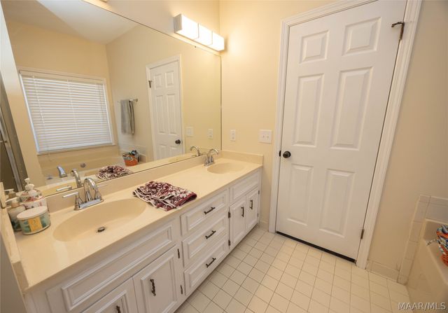 2253 Semaht Drive, Montgomery, AL 36106