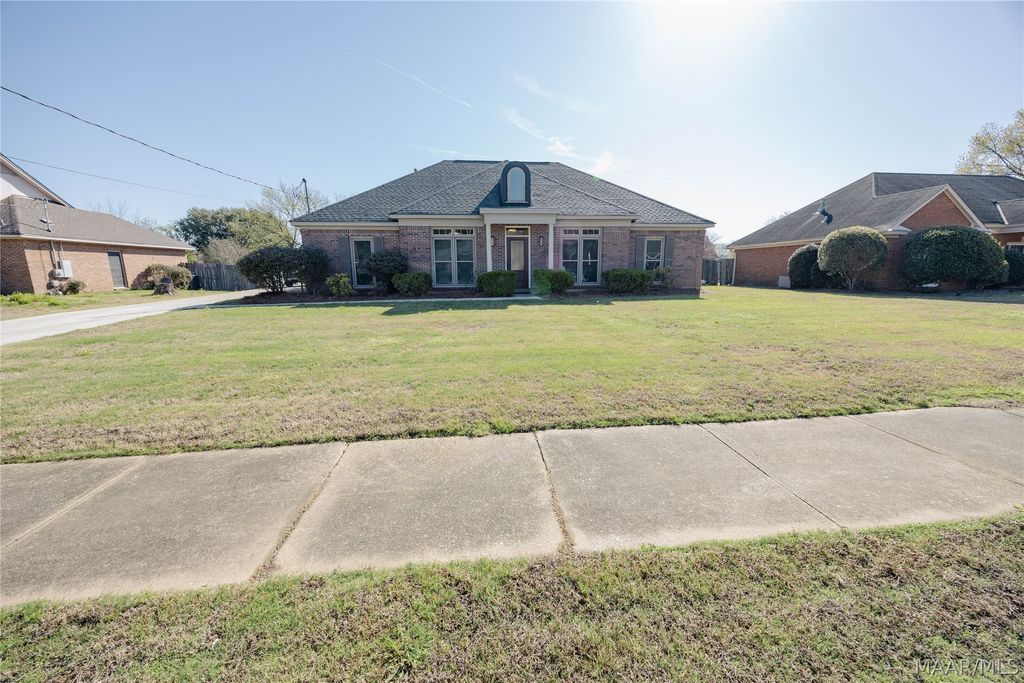 2253 Semaht Drive, Montgomery, AL 36106