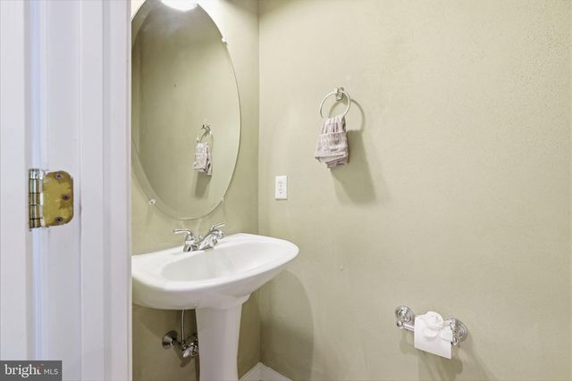 19 ADDISON CT, Doylestown, PA 18901