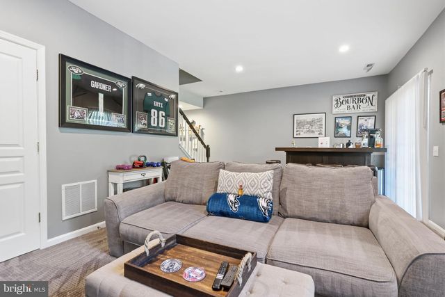 19 ADDISON CT, Doylestown, PA 18901