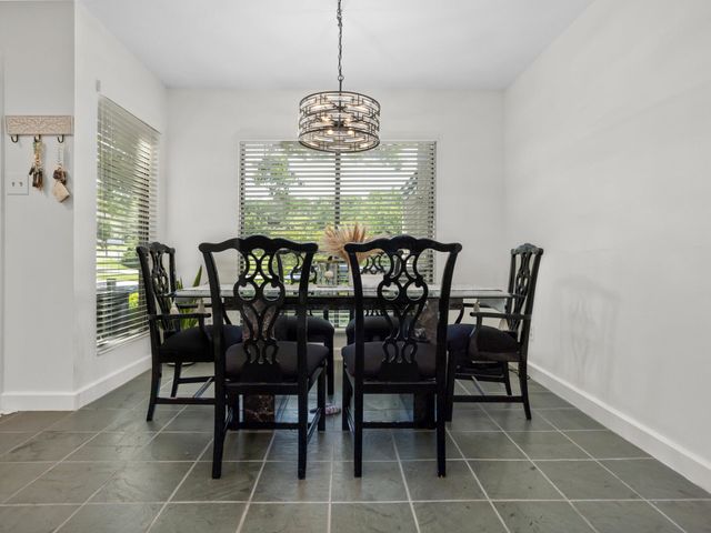 2633 McCart Avenue, Fort Worth, TX 76110