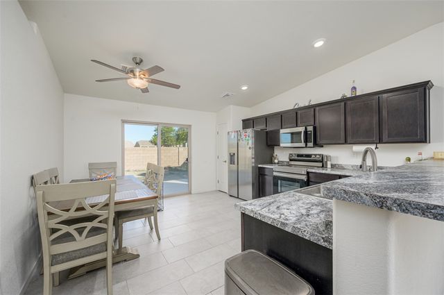 1721 E Desert Fern Way, Fort Mohave, AZ 86426