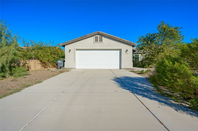1721 E Desert Fern Way, Fort Mohave, AZ 86426