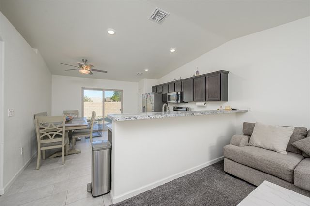 1721 E Desert Fern Way, Fort Mohave, AZ 86426