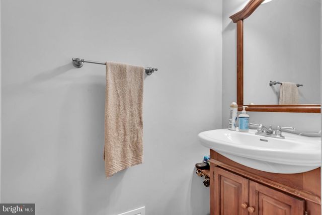 2043 FOREST HILL LN, Crofton, MD 21114