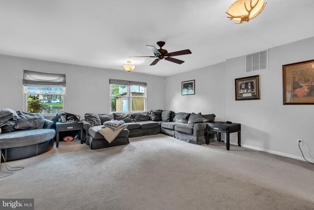 2043 FOREST HILL LN, Crofton, MD 21114