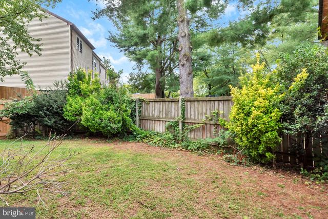 2043 FOREST HILL LN, Crofton, MD 21114