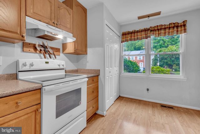 2043 FOREST HILL LN, Crofton, MD 21114