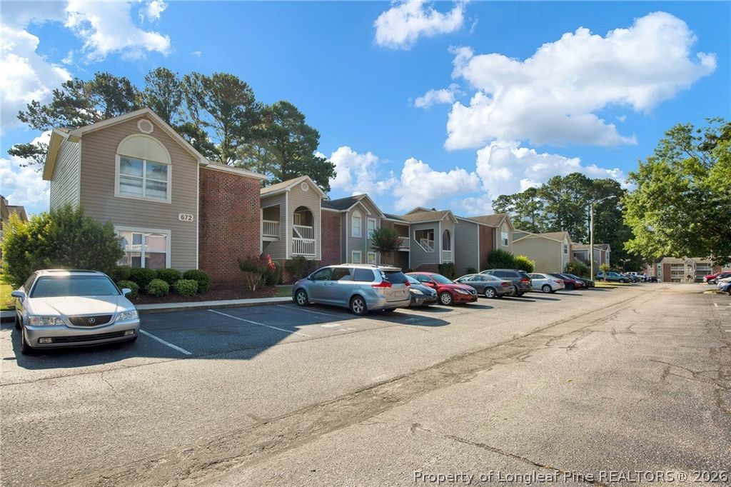 672 Bartons Landing Place 8, Fayetteville, NC 28314 — photo 2