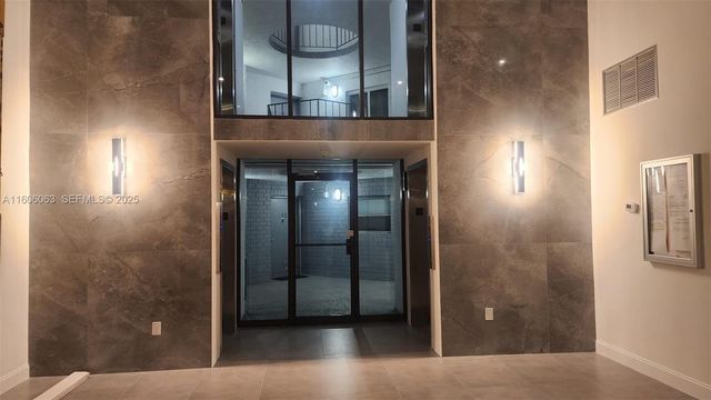 4000 NE 170th Street 604, North Miami Beach, FL 33160