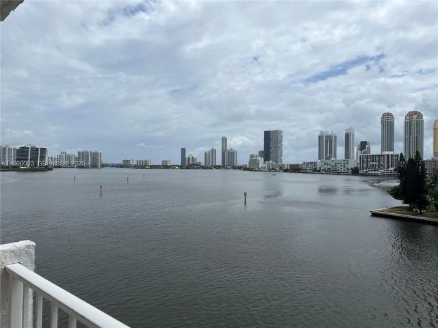 4000 NE 170th Street 604, North Miami Beach, FL 33160