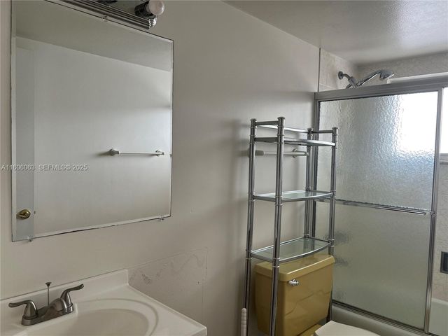 4000 NE 170th Street 604, North Miami Beach, FL 33160