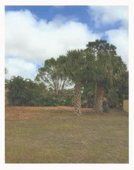 5725 NW Alcazar Terrace, Port Saint Lucie, FL 34986