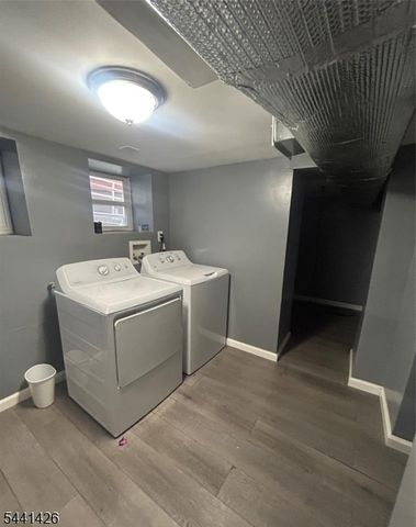 27 Richelieu Ter, Newark City, NJ 07106