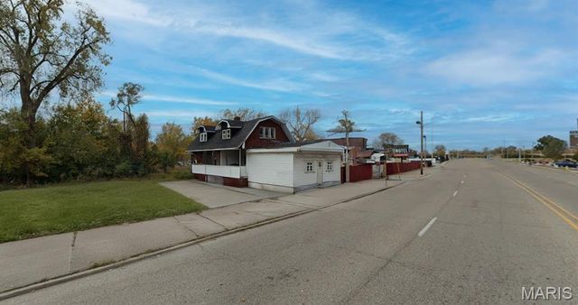 6814 State Street, East St Louis, IL 62203