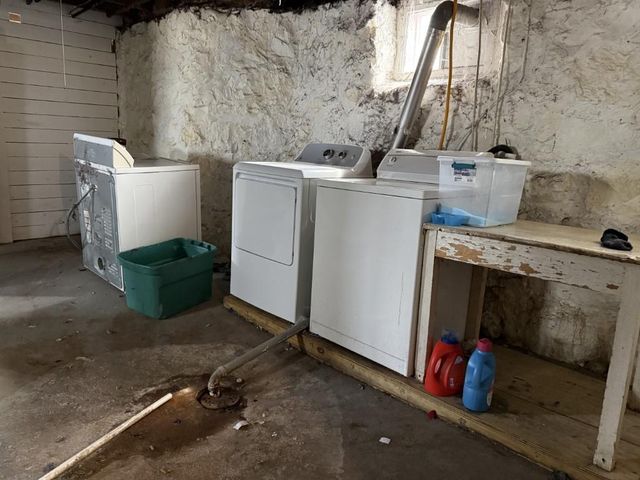 618 DELEGLISE STREET, Antigo, WI 54409