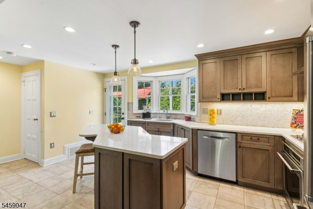 139 Forest Ave, West Caldwell Twp., NJ 07006 — photo 2