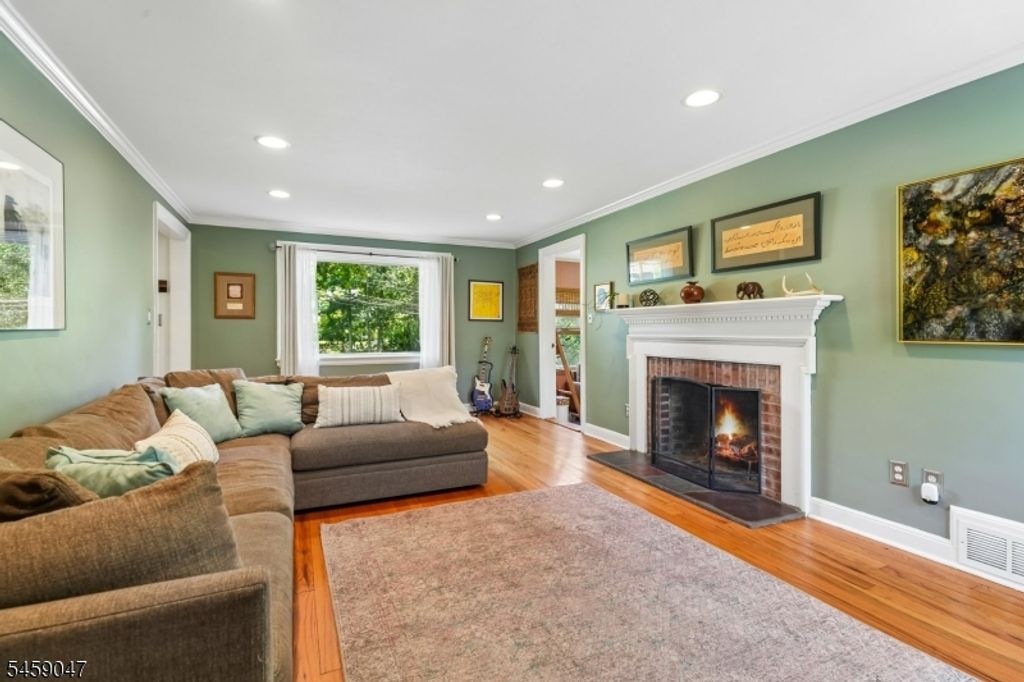 139 Forest Ave, West Caldwell Twp., NJ 07006 — photo 5