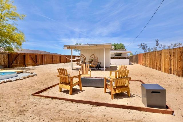 6451 Mountain View Street, Joshua Tree, CA 92252