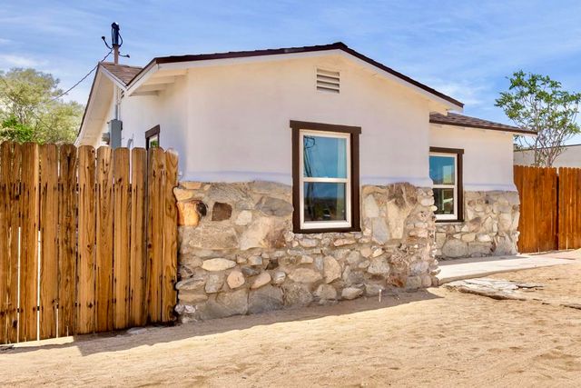 6451 Mountain View Street, Joshua Tree, CA 92252