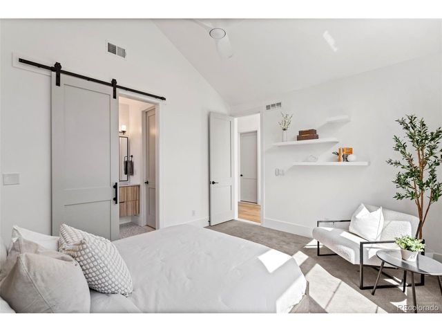 959 S Vine St, Denver, CO 80209
