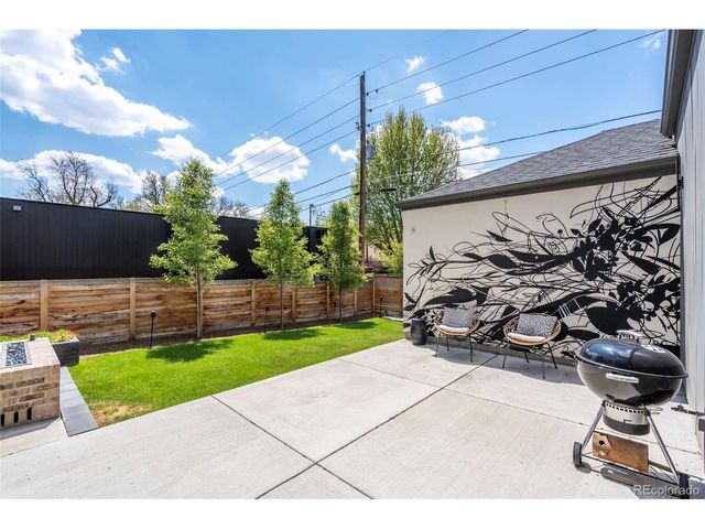 959 S Vine St, Denver, CO 80209