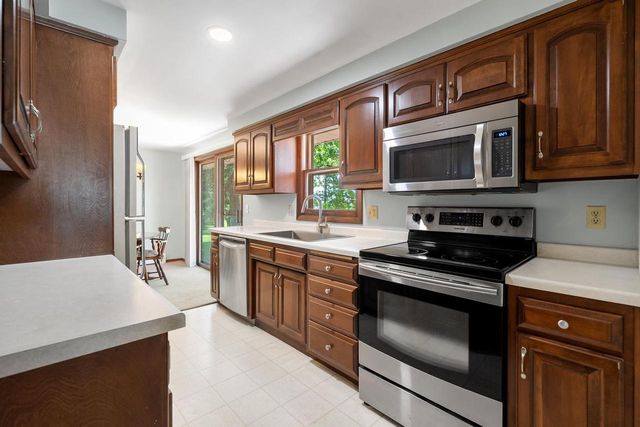 1616 GUNS STREET, Green Bay, WI 54311