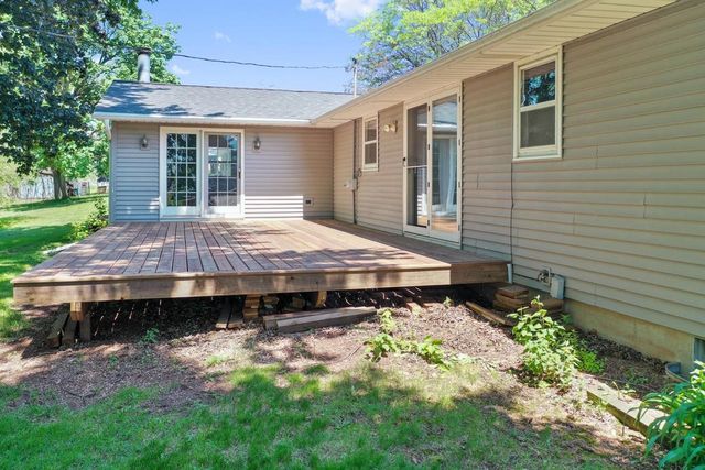 1616 GUNS STREET, Green Bay, WI 54311